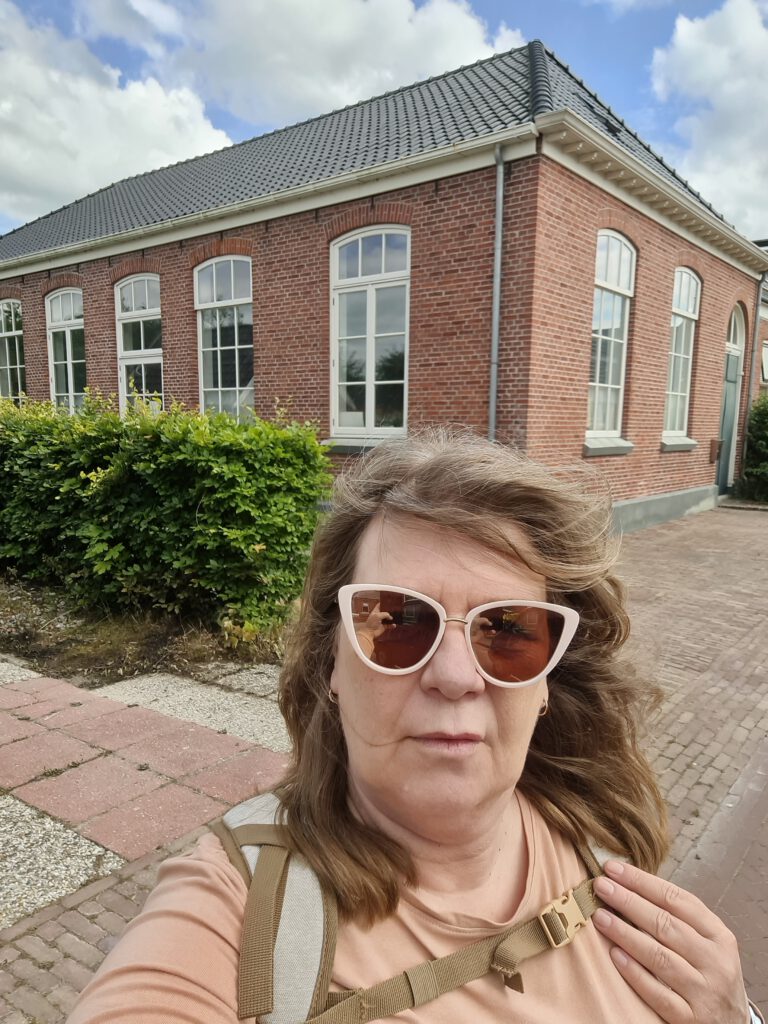 2022-07-05 Gea Kramer Groningen Schoolstraat Sauwerd
